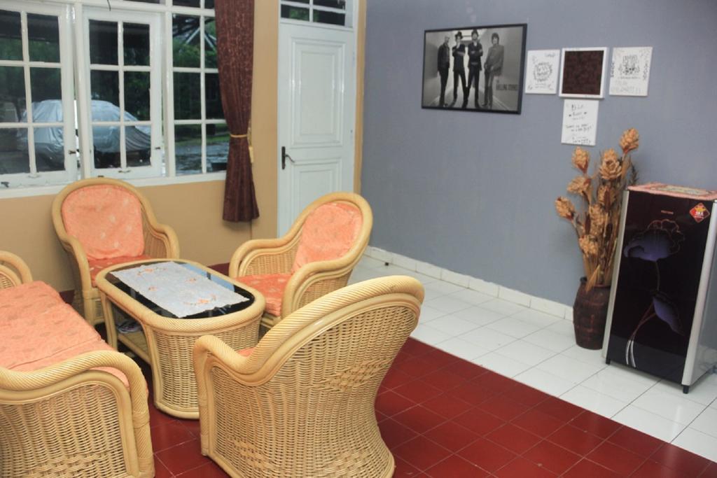 Pele Guesthouse Bandung Zewnętrze zdjęcie