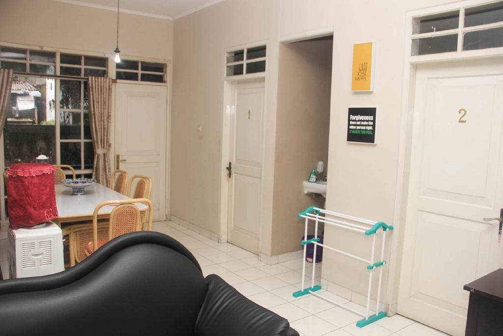 Pele Guesthouse Bandung Zewnętrze zdjęcie