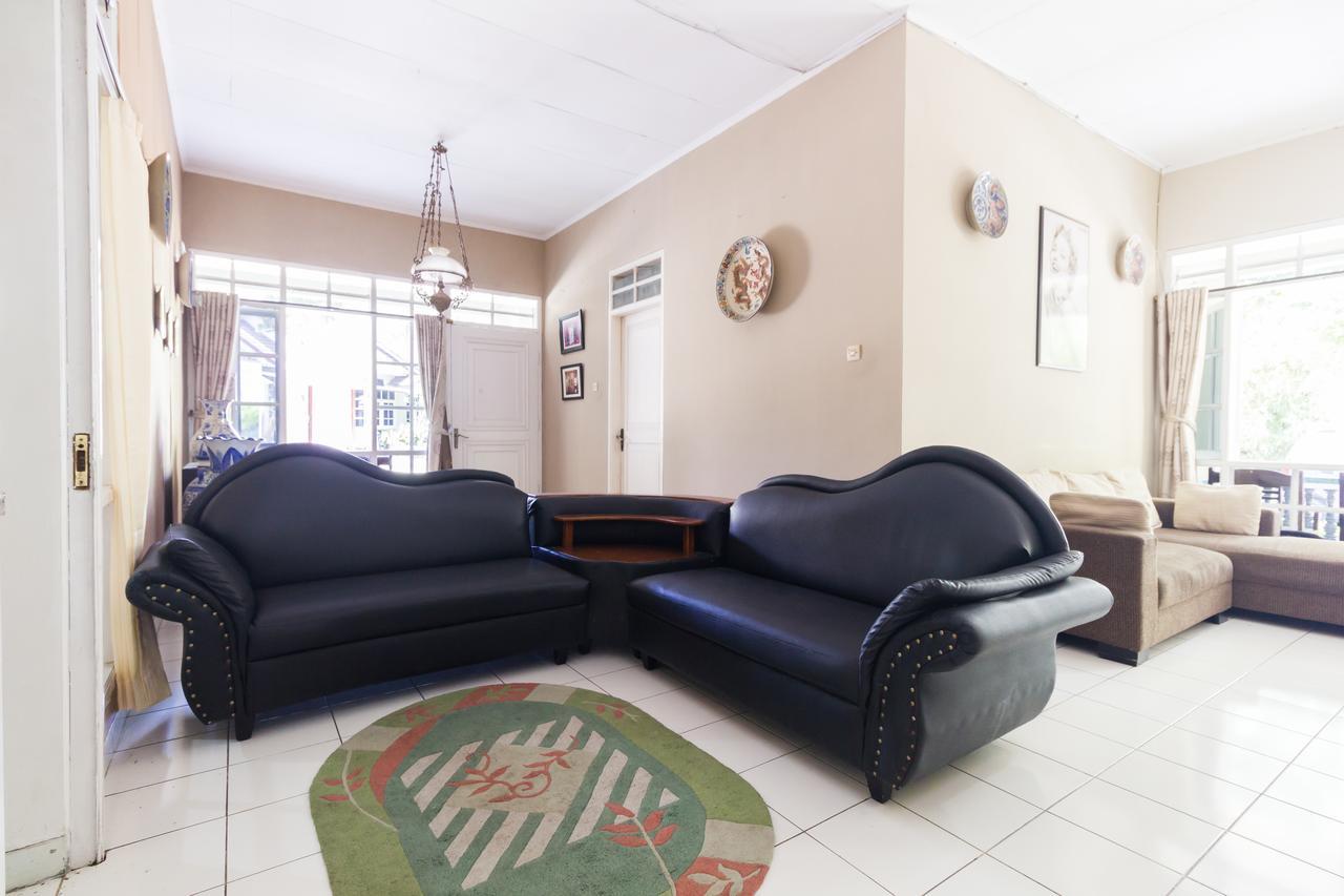 Pele Guesthouse Bandung Zewnętrze zdjęcie