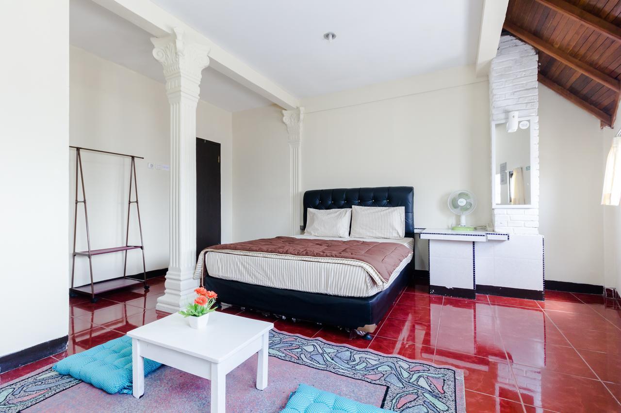Pele Guesthouse Bandung Zewnętrze zdjęcie