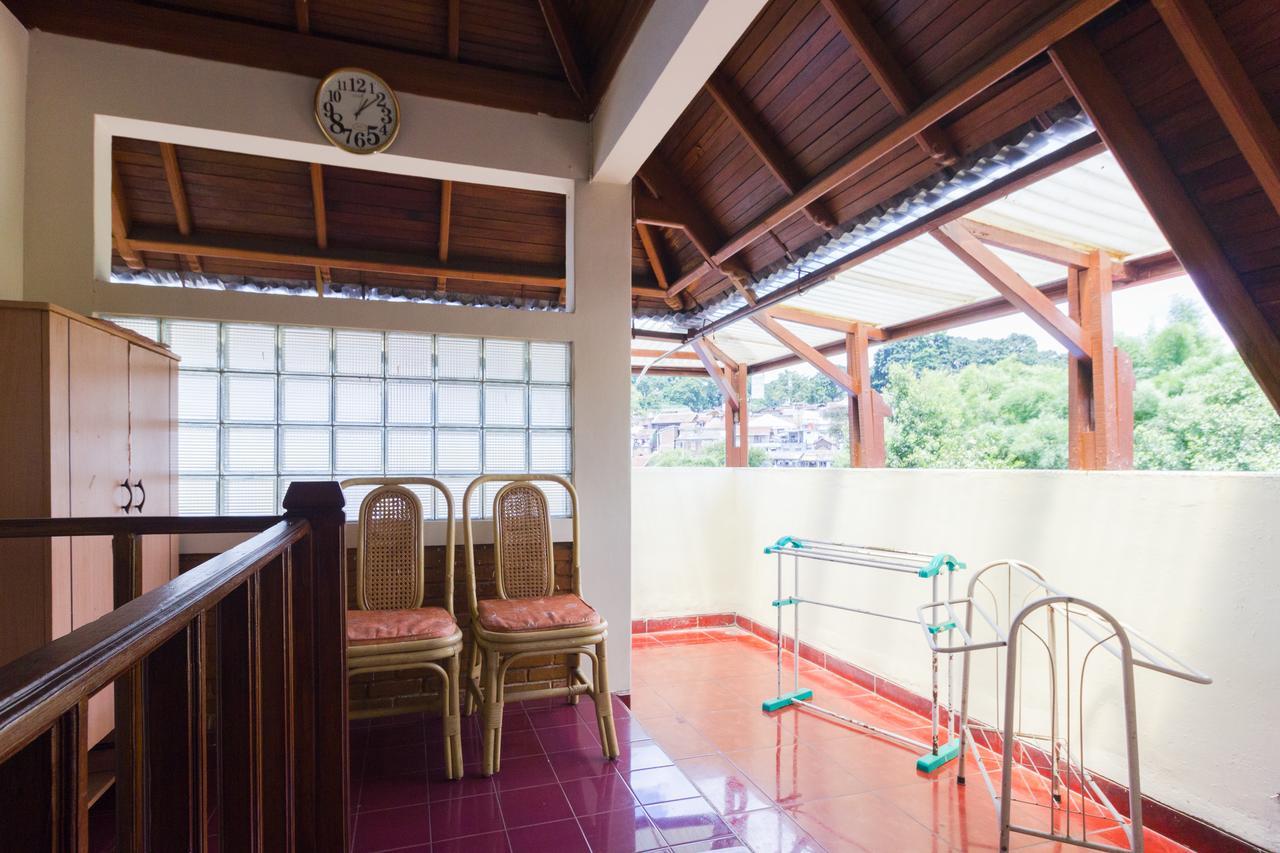 Pele Guesthouse Bandung Zewnętrze zdjęcie