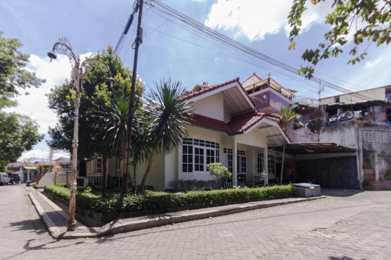 Pele Guesthouse Bandung Zewnętrze zdjęcie