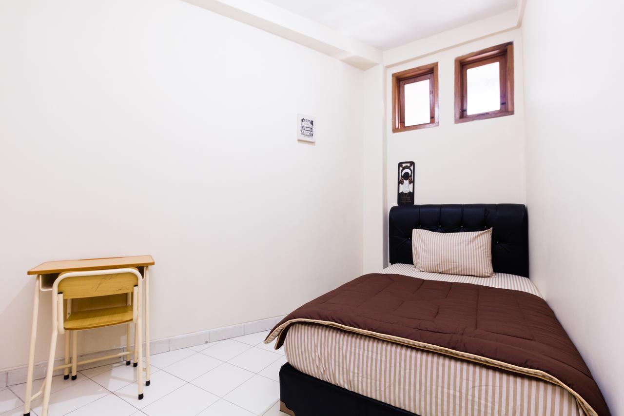 Pele Guesthouse Bandung Zewnętrze zdjęcie